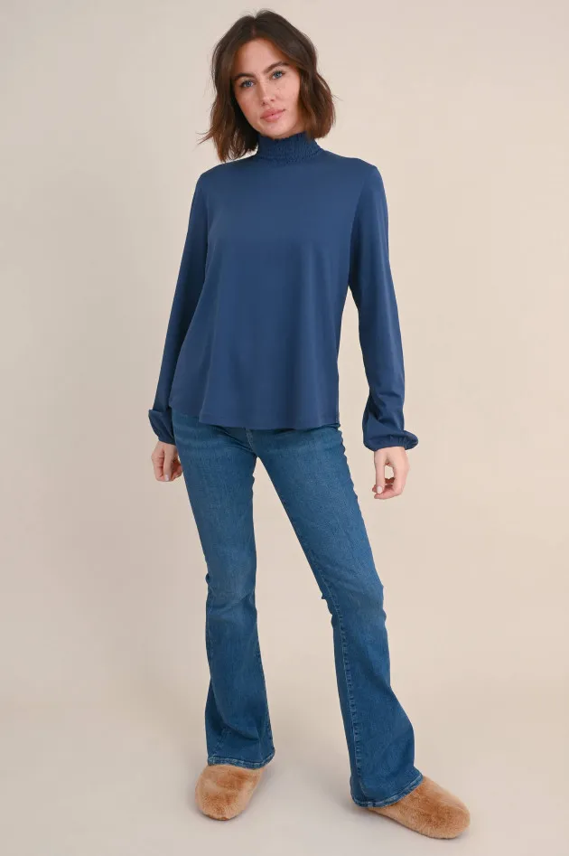 Shirt mit gesmoktem Stehkragen in Dunkelblau