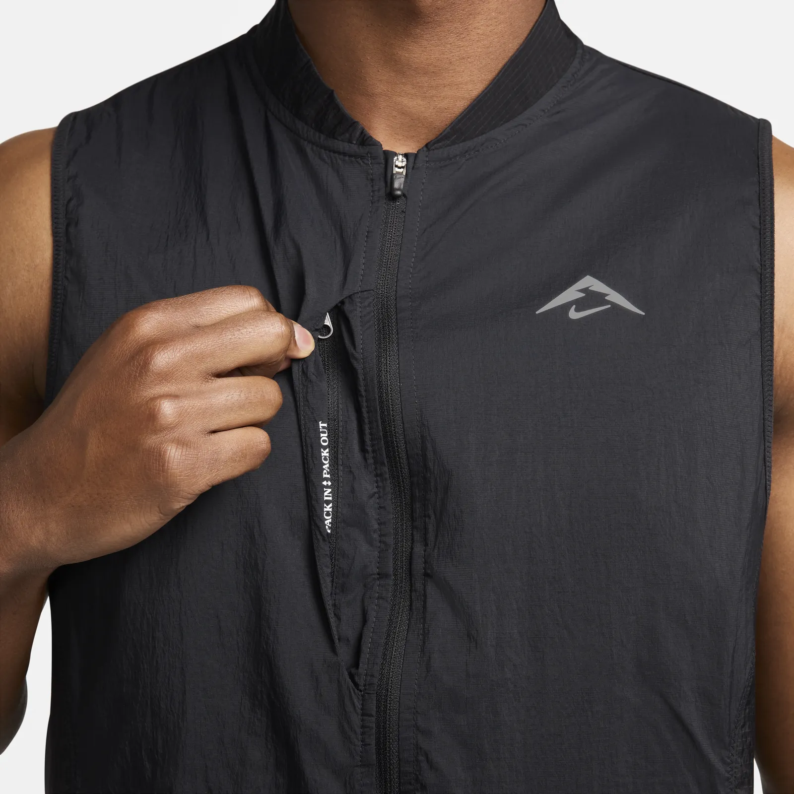 Weste Nike Trail Aireez FN4004-010